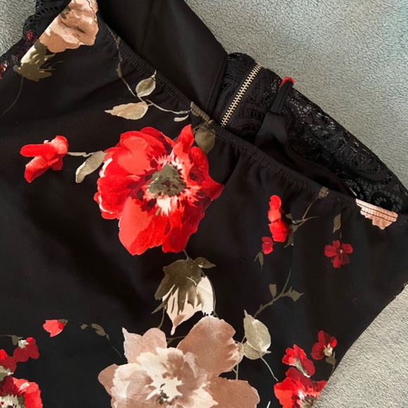 Windsor body-con mini dress - Picture 3 of 7